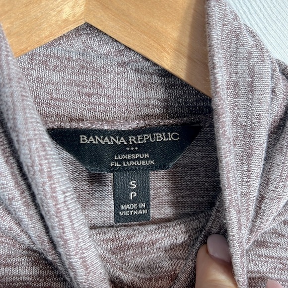 Banana Republic Luxespun Turtleneck Size S - Picture 2 of 5